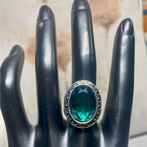 Lot of 3 Silver Tone Rings - Picture 4 of 4